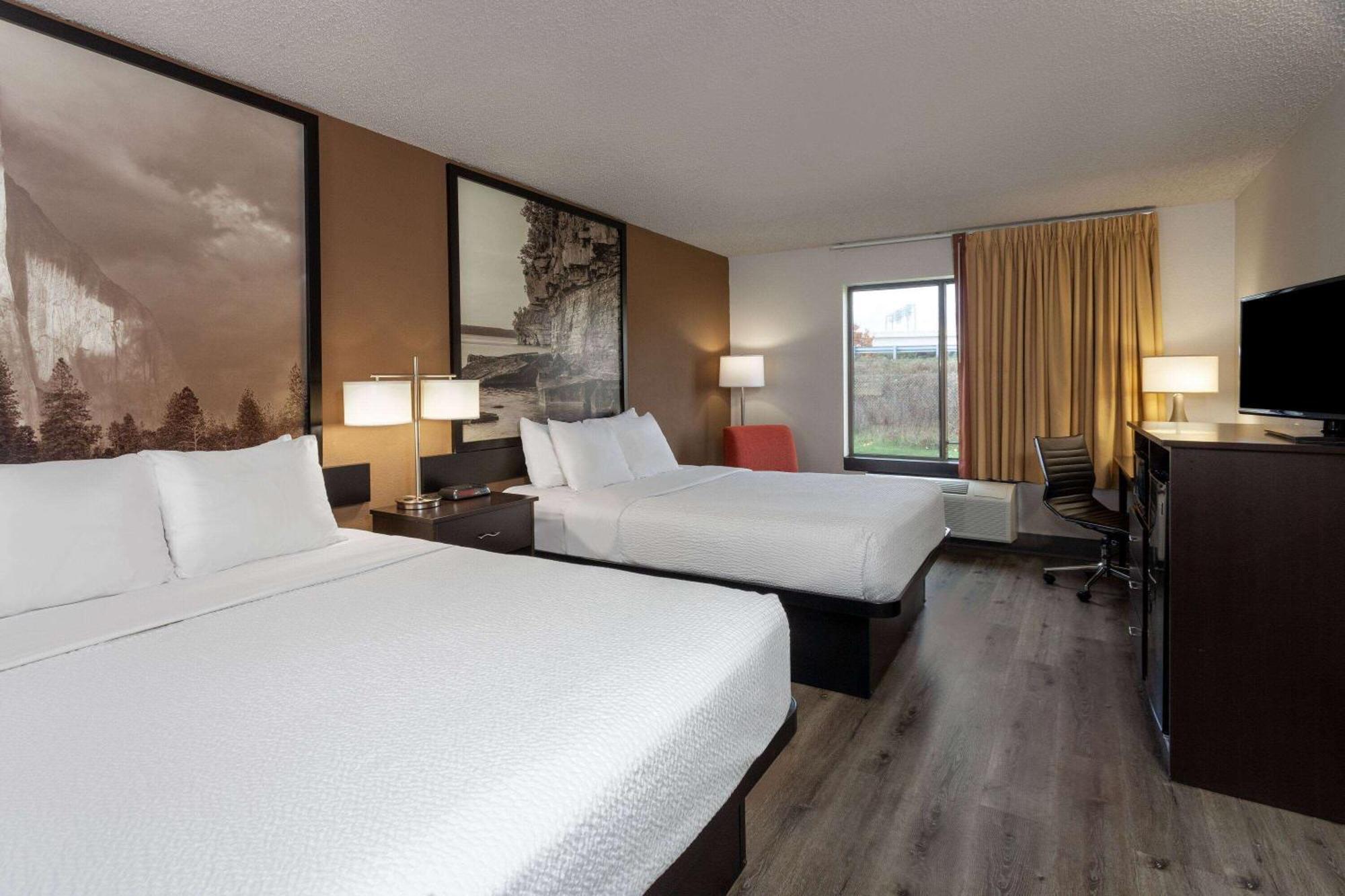 Super 8 By Wyndham Wausau Eksteriør billede